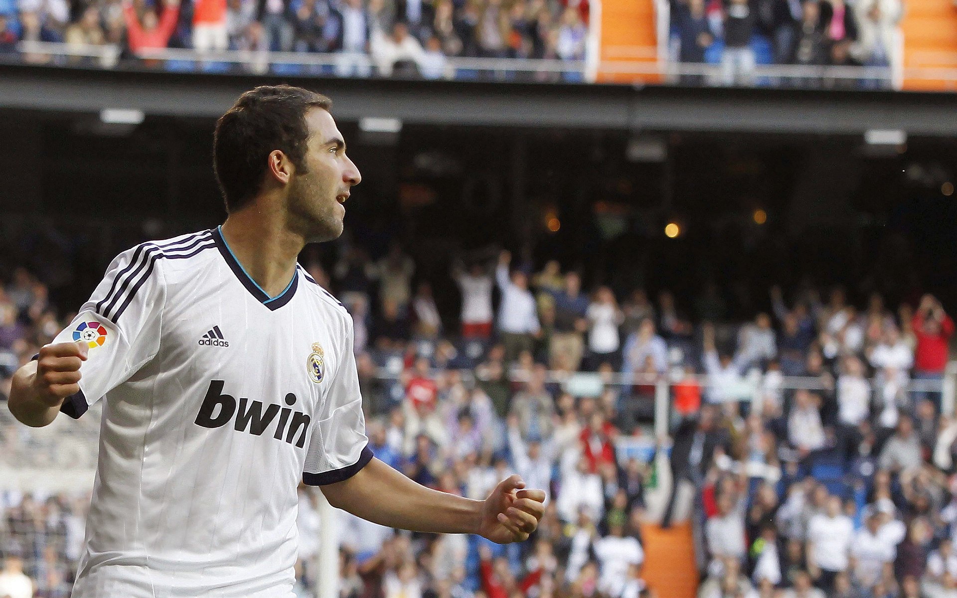 天神下凡！锡安暴力美学统治攻防，公牛上海行变个人表演秀